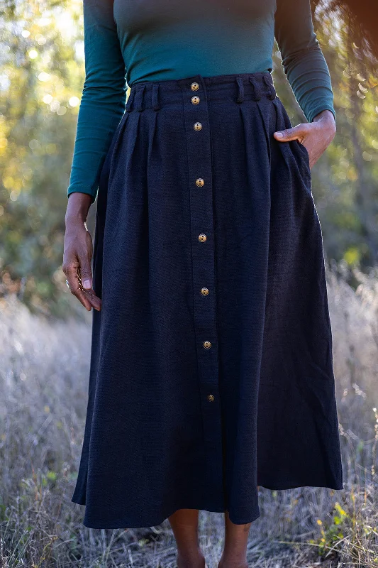 Trices Skirt in Black Linen