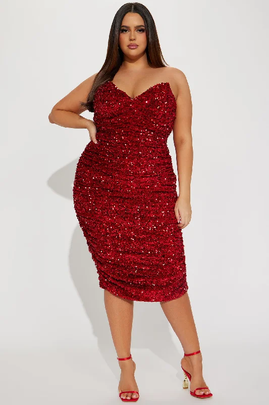 Sahara Sequin Midi Dress - Red